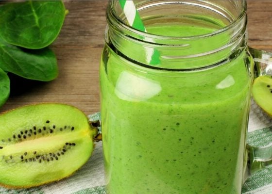 Kickin’ Cucumber Kiwi Smoothie