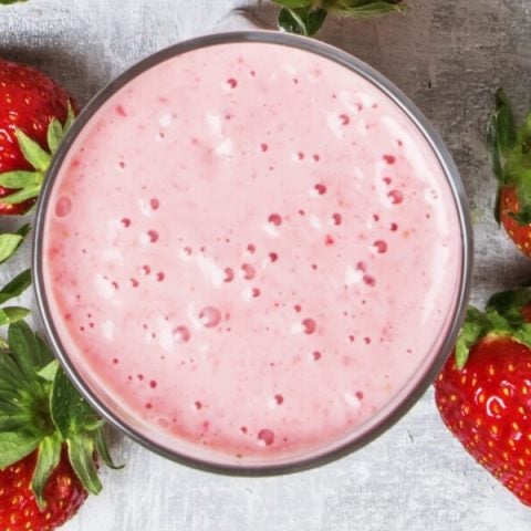 Strawberry Cheesecake Smoothie | Neora Blog