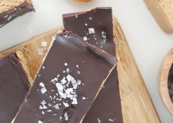No-Bake Chocolate Peanut Butter Protein Bars