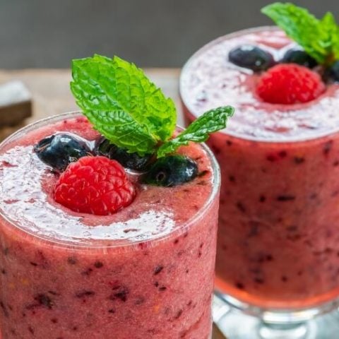 Berry Young at Heart Smoothie | Neora Blog