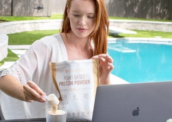 Healthy Summer Eating Tips: Keeping it Light with NeoraFit™ Plant-Based Protein Powder