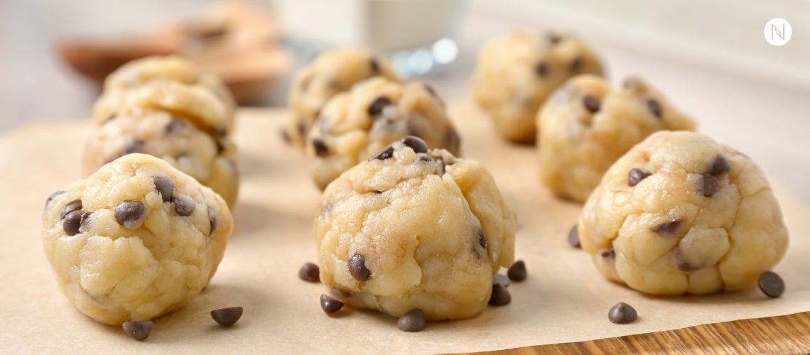 Collagen Cookie Dough Energy Balls (No Bake + Glow-Boosting!)