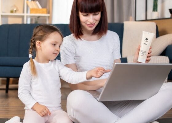 Five Reasons Busy Moms Love Building a Business During the School Year
