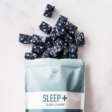Bolsa de Neora Sleep+ Wellness Chews y masticables envueltos individualmente